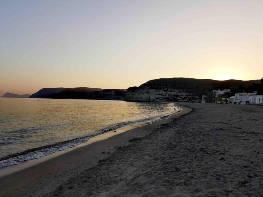 El Playaiso De Aguamarga Διαμέρισμα Agua Amarga  Εξωτερικό φωτογραφία